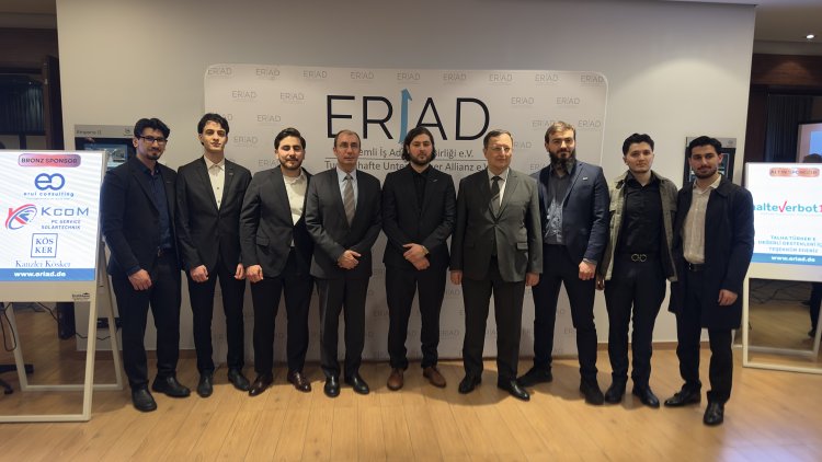 Berlin’de Ramazan buluşması: Büyükelçi Gökhan Turan ve ERİAD Başkanı Ali Uzun’dan birlik ve dayanışma mesajı