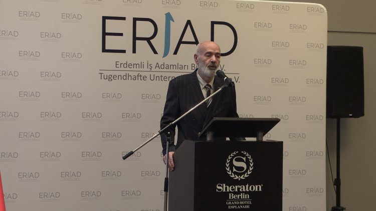 Berlin’de Ramazan buluşması: Büyükelçi Gökhan Turan ve ERİAD Başkanı Ali Uzun’dan birlik ve dayanışma mesajı