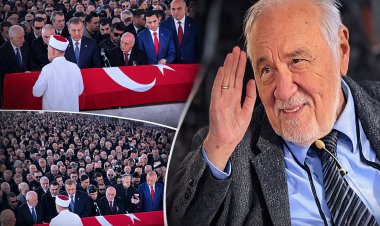 Fatih Camii’nde İlber Ortaylı’ya veda: Binlerce kişi son yolculuğunda buluştu