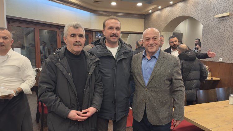 AK Parti Samsun Milletvekili Ersan Aksu Berlin’de hemşehrileriyle buluştu