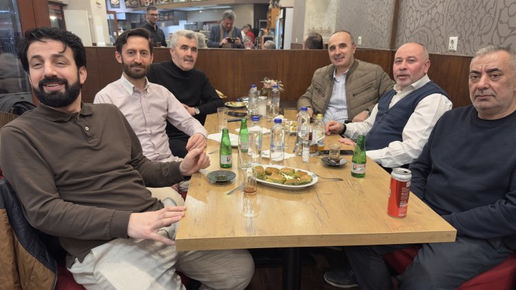 Berlin’de ilahiyatçıların buluştuğu iftar sofrası