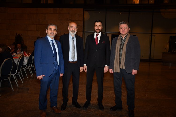 Berlin Büyükelçiliği’nde birlik ve beraberliği sergileyen iftar sofrası: 65 yıllık bir destanın resmi