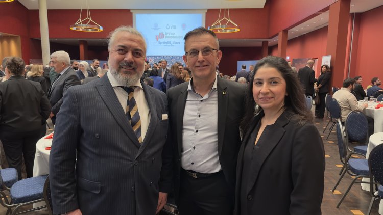 Berlin Büyükelçiliği’nde birlik ve beraberliği sergileyen iftar sofrası: 65 yıllık bir destanın resmi