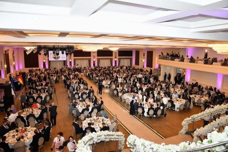 Berlin’de MÜSİAD iftarı: İş dünyası, siyaset ve diplomasi aynı sofrada buluştu