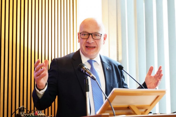 Kai Wegner: „Das Zuckerfest gehört zu Berlin“