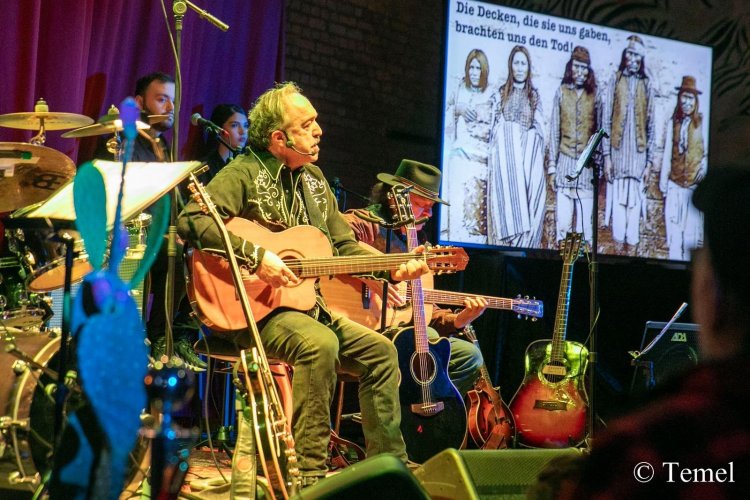 Berlin’de “Batıdan Vahşi Hikâyeler” ile müzikli anlatı sahneye taşındı