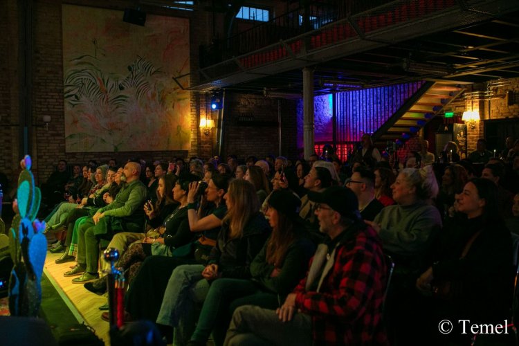 Berlin’de “Batıdan Vahşi Hikâyeler” ile müzikli anlatı sahneye taşındı