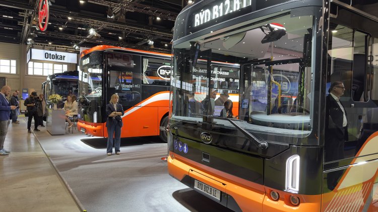 BUS2BUS 2026 eröffnet in Berlin: Fokus auf Elektrifizierung und Digitalisierung