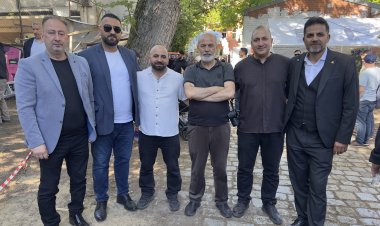 Berlin’de 1 Mayıs coşkusu: Vahdet Kültür Cemiyeti’nden binlerce kişilik aile şenliği
