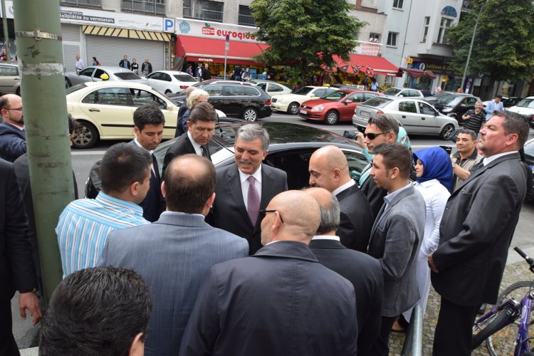 2015’in görünmeyen diplomasi trafiği: Abdullah Gül, Berlin ve “Kraliçe görüşmesi” iddiaları