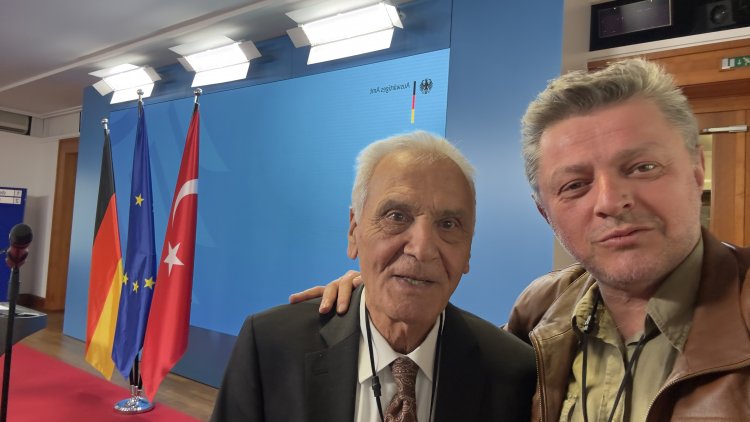 Basın ordusu Berlin’de aynı salonda buluştu: Türkiye-Almanya görüşmesine yoğun medya ilgisi