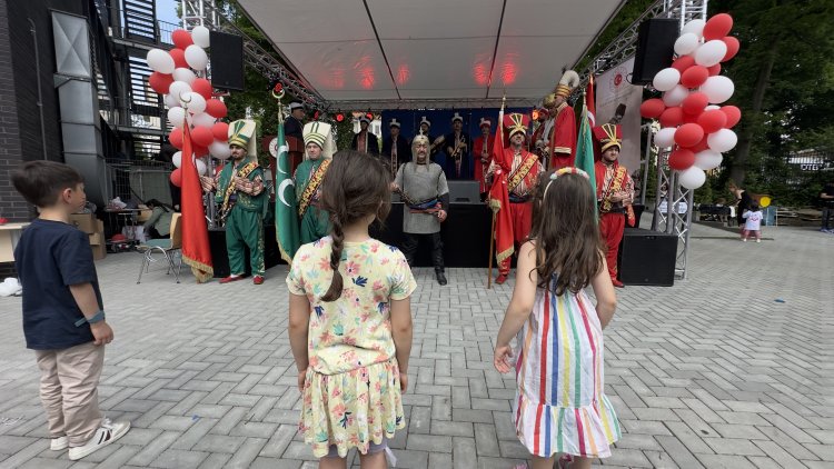 Berlin’de Çocuk ve Gençlik Şenliği düzenlendi