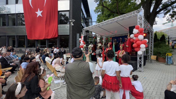 Berlin’de Çocuk ve Gençlik Şenliği düzenlendi
