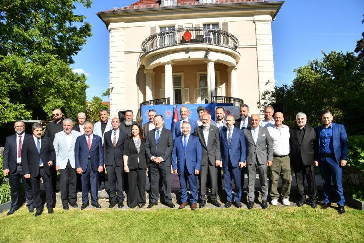 Berlin’de Kurban Bayramı buluşması: “300 bin kişilik Türk toplumu büyük bir güç”