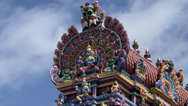 Berlin’de Renkli Festival: Sri Ganesha Hindu Tapınağı Binlerce Ziyaretçiyi Ağırladı