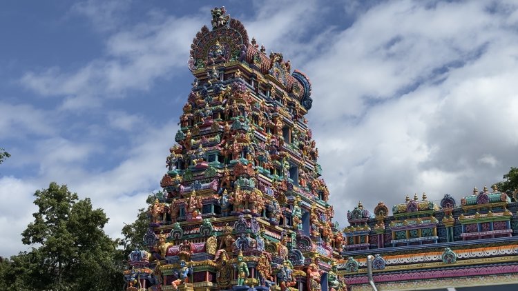Berlin’de Renkli Festival: Sri Ganesha Hindu Tapınağı Binlerce Ziyaretçiyi Ağırladı