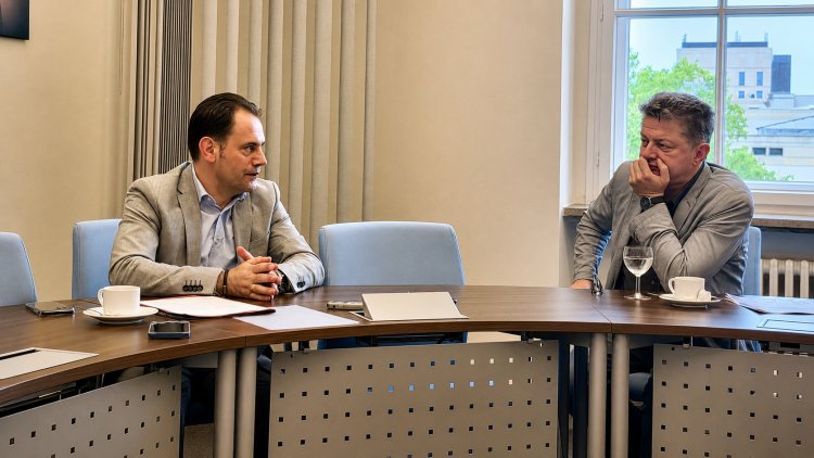 Ekşi’den Kritik Tempelhof Sorusu