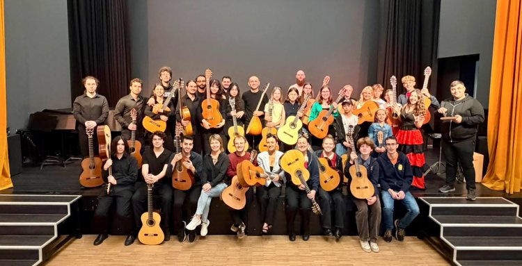 Türk ve Alman Genç Gitaristler Falkensee’de Aynı Sahnede Buluştu
