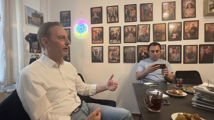 Mustafa Ekşi’den NATO sorusu: “Rusya gerçekten Almanya için bir tehdit mi?”
