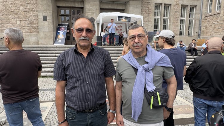 Berlin Neukölln’de Aşure Lokması Buluşması: “Farklılıklarımız Gücümüzdür”
