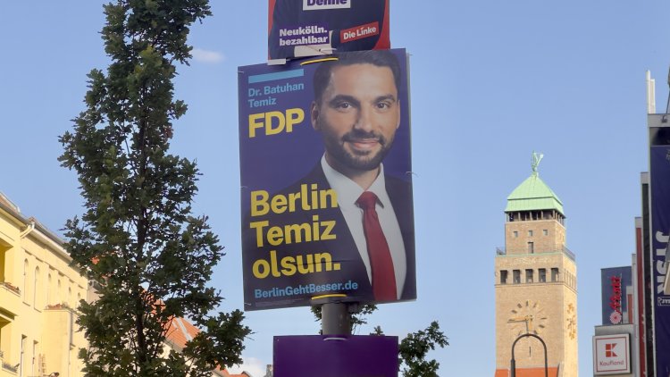 Türkçe Afiş Berlin’i Karıştırdı