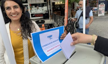 Kreuzberg’de Sembolik Sandık: Oy Hakkı Olmayanlar Da Sesini Duyurdu